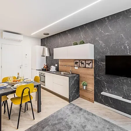 Апартаменты Stretta Castello